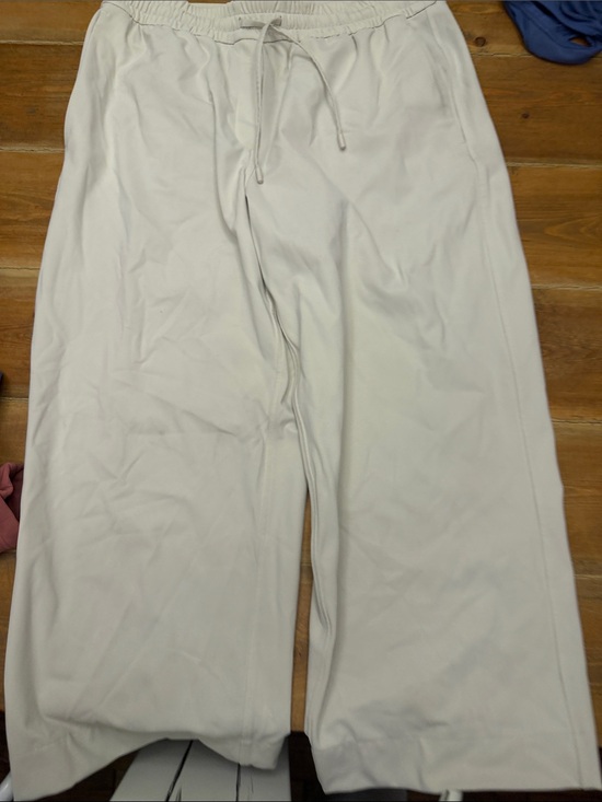 lululemon athletica Pants - lululemon athletica women’s pants size medium Light Beige